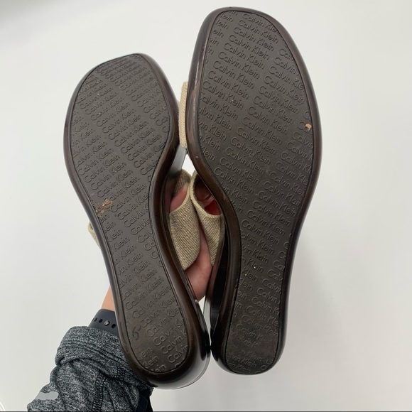 ❤️ Calvin Klein Tan "Marjory" Heel Platform Peep Toe Sandals Size 7.5M - Picture 8 of 9